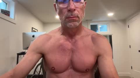 Snapshot of maturefit1 chatting on 03.03.26 maturefit1 online show from 03.03.26