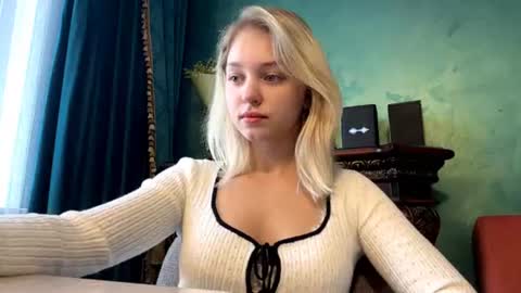Eva  1st day online show from 06.26.26