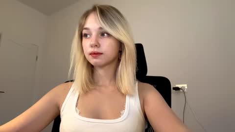 Eva  1st day online show from 08.03.26