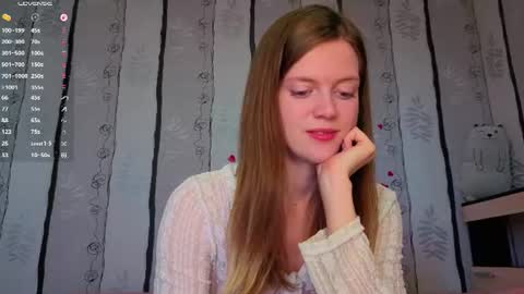 Snapshot of maurineneverman chatting on 06.12.26 Lucy online show from 06.12.26