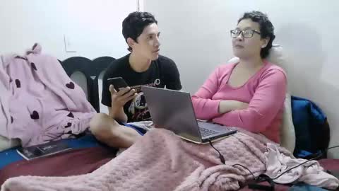 mauroluxandra online show from 04.14.26