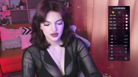 Mavis online show from 03.06.25