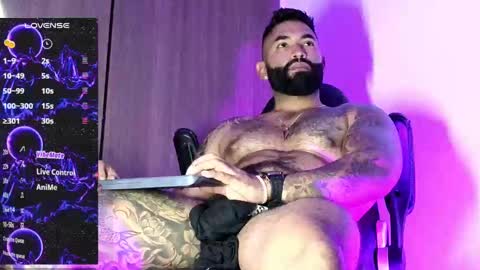 max__prada online show from 10.04.25