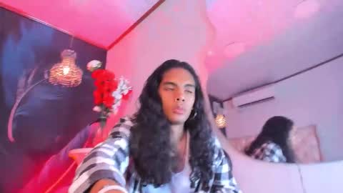 MAX online show from 12.23.25