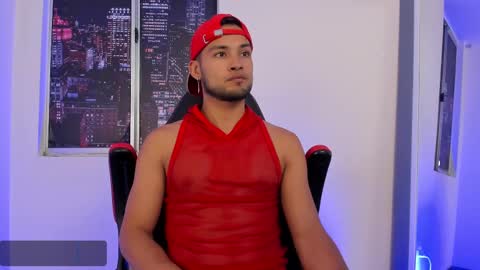 Snapshot of max_conor_ chatting on 01.30.25 Max Conor online show from 01.30.25