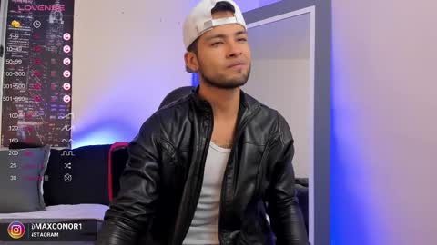 Snapshot of max_conor_ chatting on 02.18.25 Max Conor online show from 02.18.25