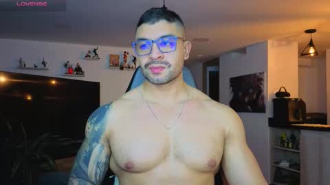 Max online show from 11.22.25