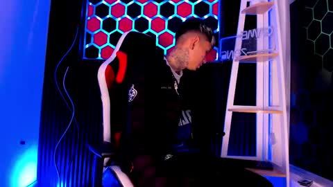 Max online show from 04.13.26