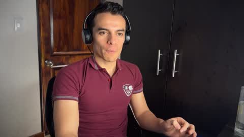 Max Lancaster online show from 02.11.25