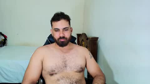 Snapshot of max_love25 chatting on 10.01.25 max_love25 online show from 10.01.25