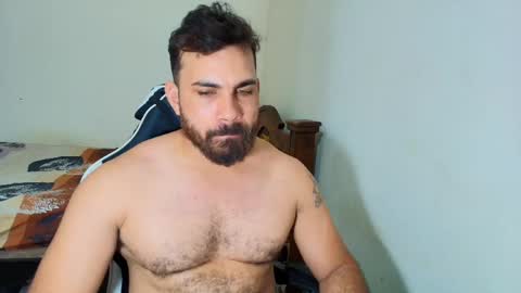 Snapshot of max_love25 chatting on 11.08.25 max_love25 online show from 11.08.25