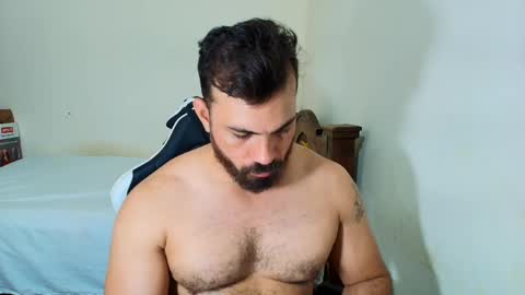 Snapshot of max_love25 chatting on 11.15.25 max_love25 online show from 11.15.25