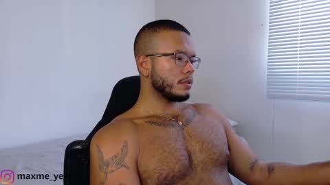 Snapshot of max_meyer chatting on 10.02.25 max_meyer online show from 10.02.25