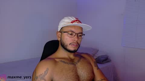 Snapshot of max_meyer chatting on 10.03.25 max_meyer online show from 10.03.25