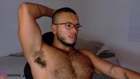 Snapshot of max_meyer chatting on 11.10.25 max_meyer online show from 11.10.25