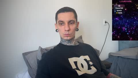    online show from 02.02.25