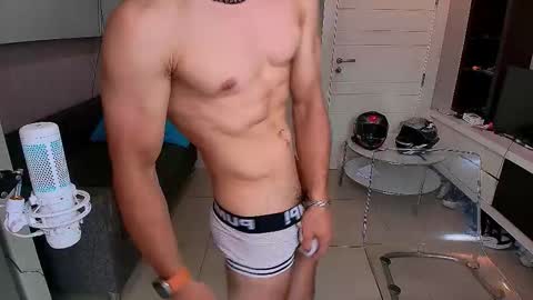 Snapshot of max_russell chatting on 03.09.25 Former Porn Star online show from 03.09.25