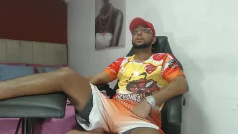 max_sexyhot26 online show from 02.20.25