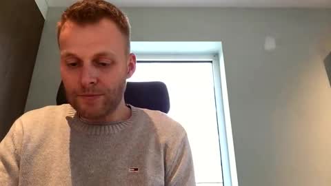 Snapshot of max_straight_1 chatting on 12.18.24 Max take off clothes online show from 12.18.24