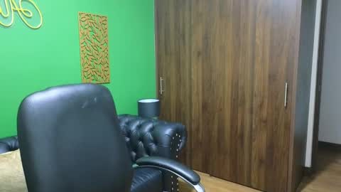 Max Taylor online show from 12.26.24