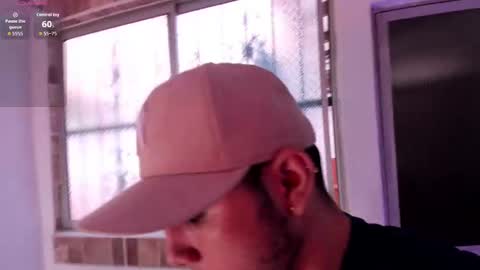 Snapshot of max_valiant1 chatting on 11.06.25 max_valiant1 online show from 11.06.25