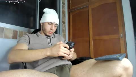 max_valiant1 online show from 01.07.26