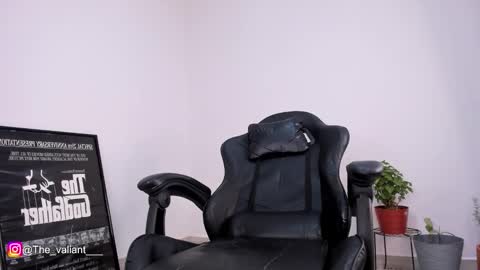 max_valiant1 online show from 02.16.26