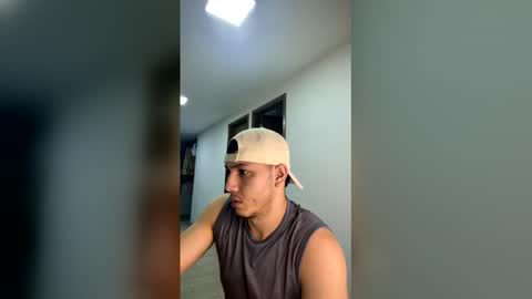 max_valiant1 online show from 04.19.26