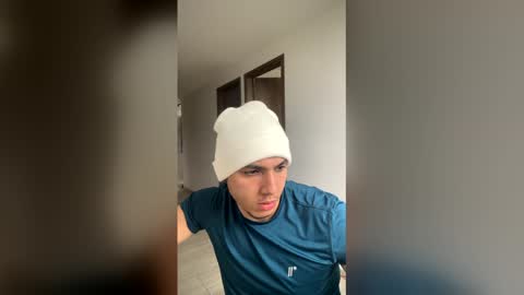 max_valiant1 online show from 04.21.26