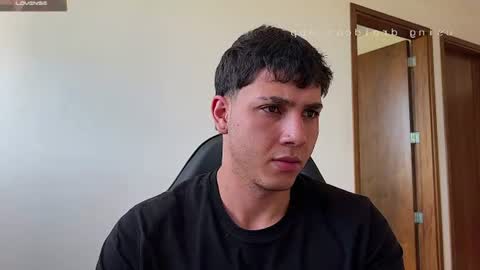 max_valiant1 online show from 06.20.26