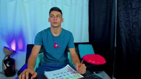 MAX     online show from 02.18.25