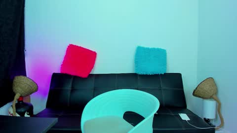 MAX     online show from 09.14.25