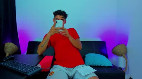 MAX     online show from 10.13.25