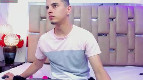 Snapshot of maxbenetti chatting on 09.09.25 Maximiliano online show from 09.09.25