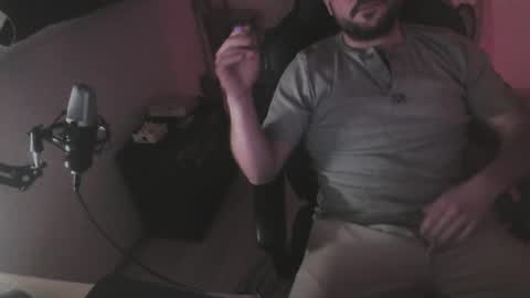 Snapshot of maxcamlove chatting on 12.23.25 maxcamlove online show from 12.23.25