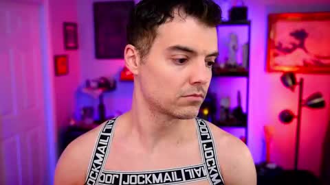 Max Hughes online show from 11.08.25