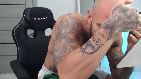 Maximus Fox online show from 09.12.25