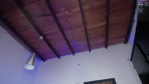 Snapshot of maxi_mux1 chatting on 12.21.24 MAXI online show from 12.21.24