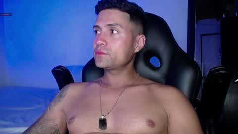 Snapshot of maxi_mux1 chatting on 01.27.25 MAXI online show from 01.27.25