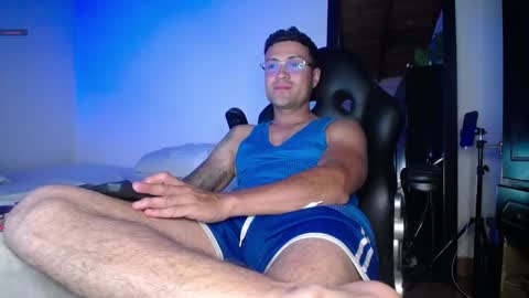 Snapshot of maxi_mux1 chatting on 02.06.25 MAXI online show from 02.06.25