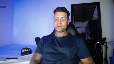 Snapshot of maxi_mux1 chatting on 02.07.25 MAXI online show from 02.07.25