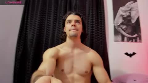 Snapshot of maxi_styles chatting on 12.03.24 Alex online show from 12.03.24