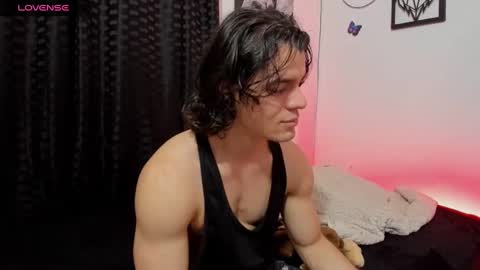 Snapshot of maxi_styles chatting on 12.03.24 Alex online show from 12.03.24