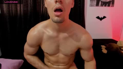 Snapshot of maxi_styles chatting on 12.07.24 Alex online show from 12.07.24