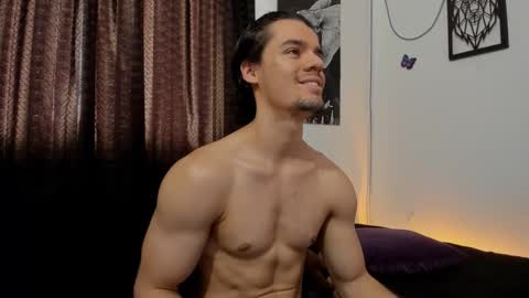 Snapshot of maxi_styles chatting on 12.16.24 Alex online show from 12.16.24