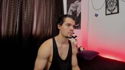 Snapshot of maxi_styles chatting on 12.29.24 Alex online show from 12.29.24