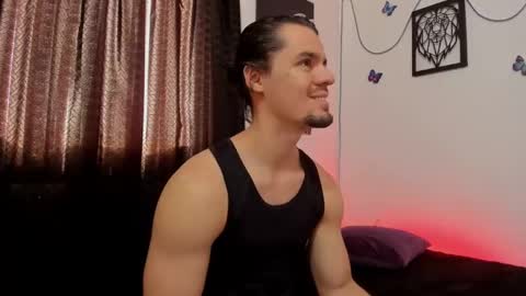 Snapshot of maxi_styles chatting on 01.21.25 Alex online show from 01.21.25