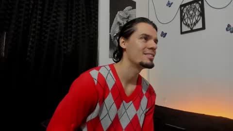 Snapshot of maxi_styles chatting on 02.21.25 Alex online show from 02.21.25