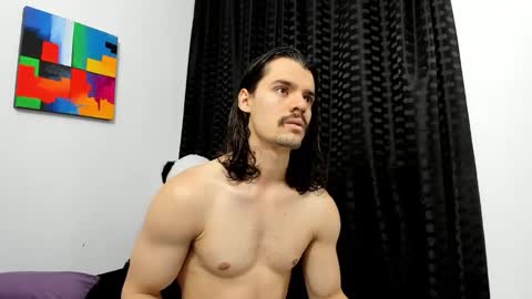 Snapshot of maxi_styles chatting on 10.05.25 Alex online show from 10.05.25