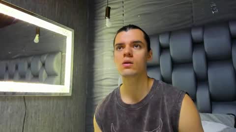 Snapshot of maxi_styles chatting on 02.22.26 Alex online show from 02.22.26